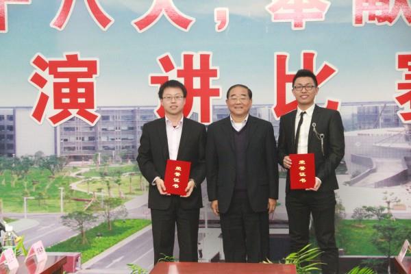 集團(tuán)舉行“學(xué)習(xí)十八大，奉獻(xiàn)在崗位”征文演講比賽