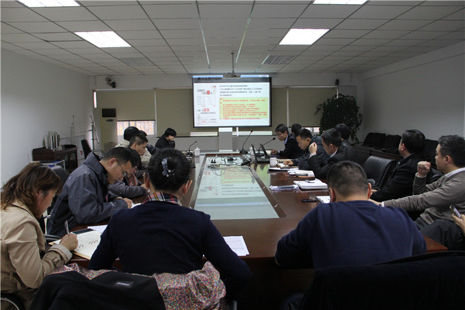 天泓集團(tuán)舉辦“汽車(chē)產(chǎn)業(yè)反壟斷策略”宣講暨天泓江北延保試點(diǎn)月度工作會(huì)