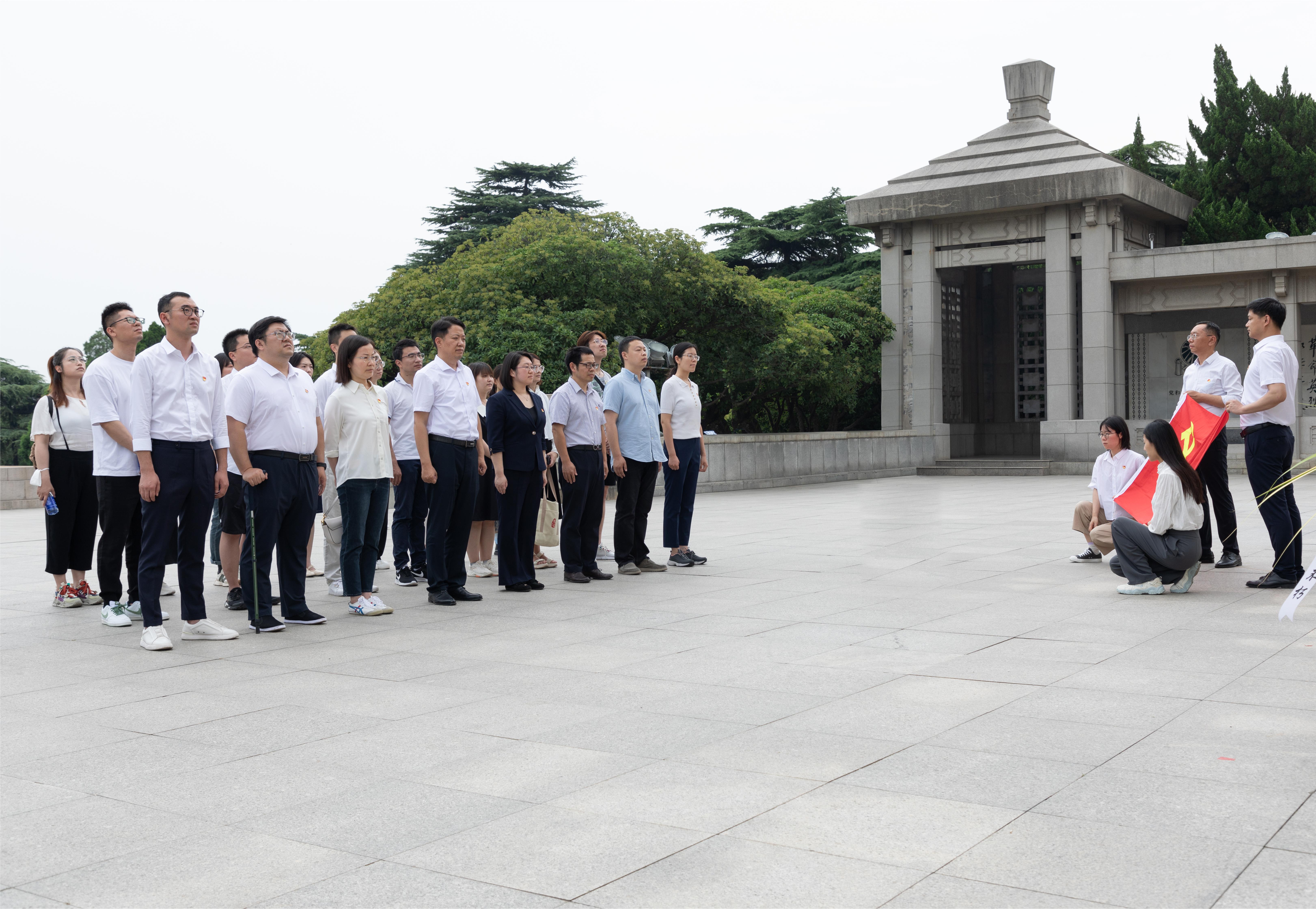 1688720507157761.jpg 2.jpg