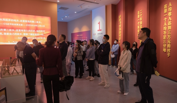 1697595022855664.jpg 西柏坡參觀學(xué)習(xí)_副本.jpg